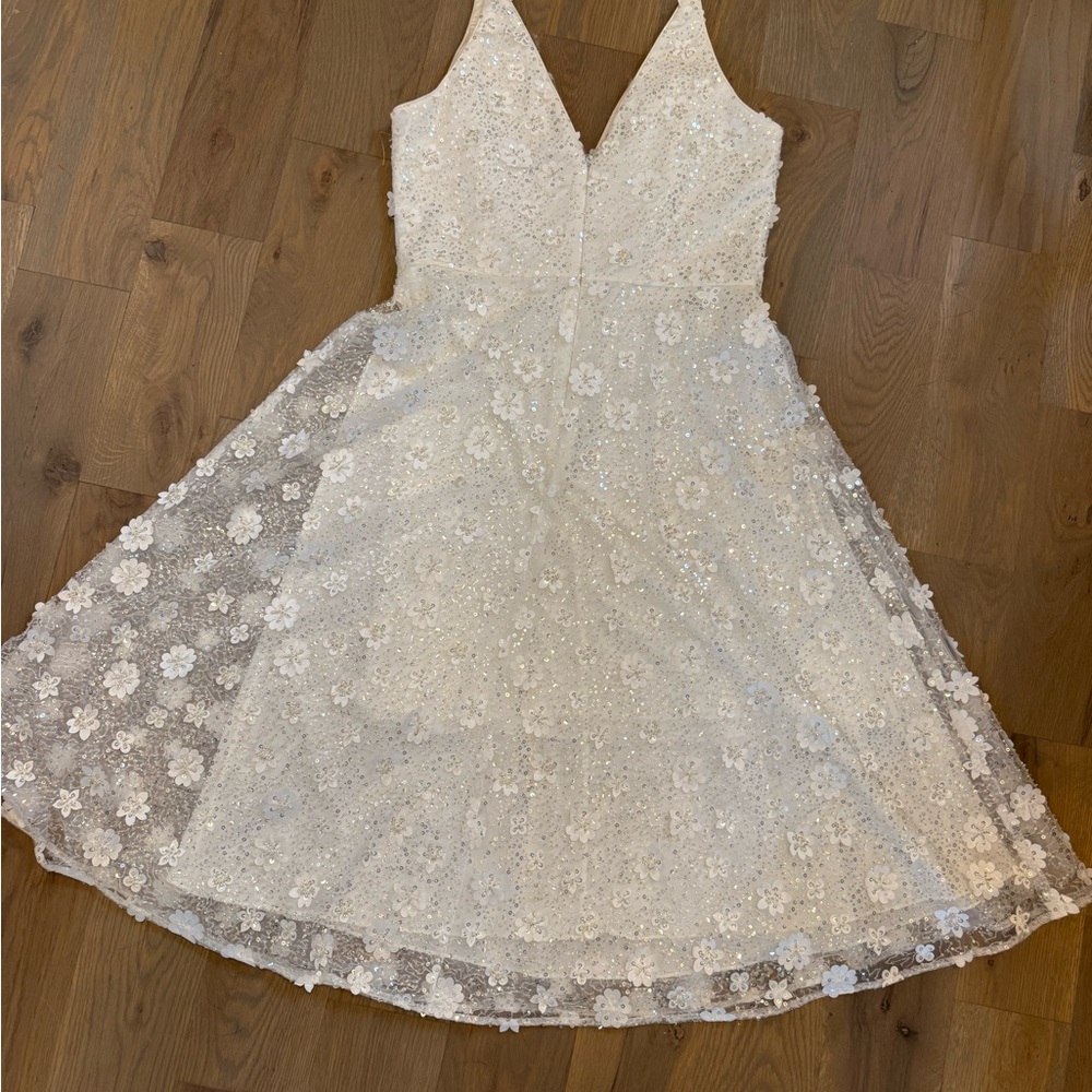 Dress the Population White Sequin and Floral Dress size XL. Fits Size 10/12 - Picture 6 of 8